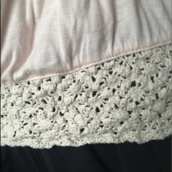 American eagle light pink top - Picture 3 of 3